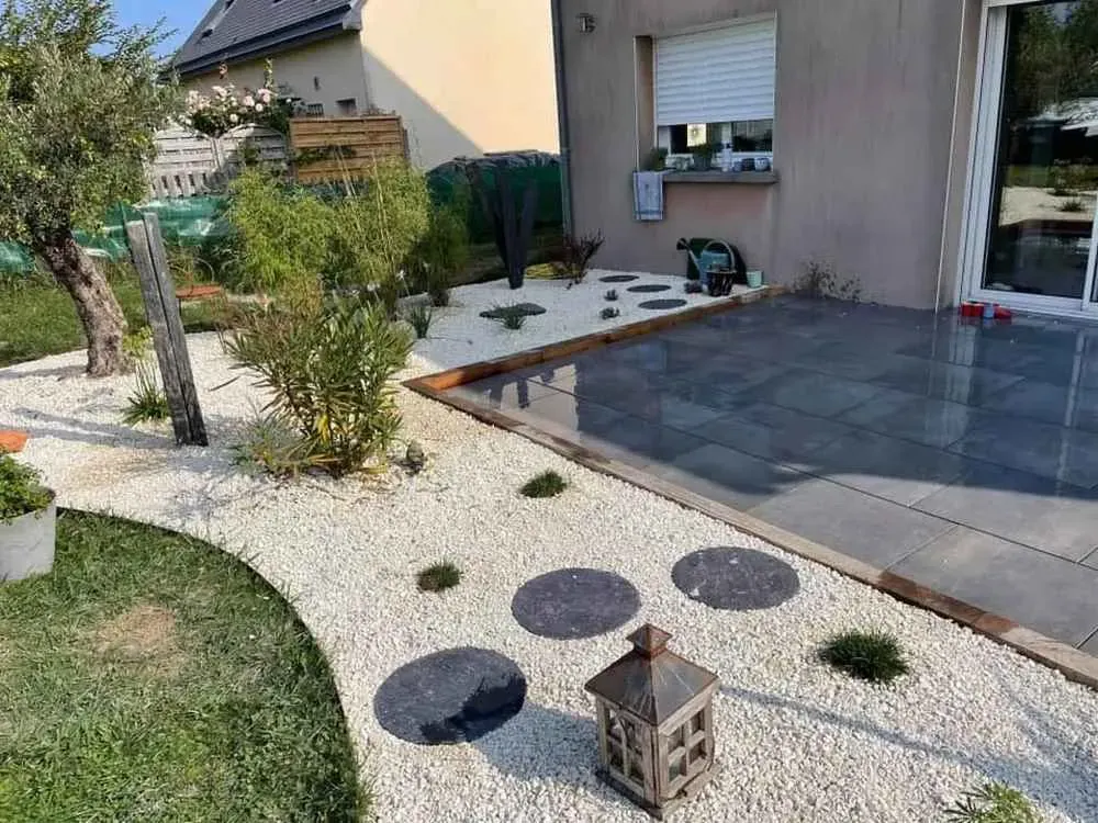 travaux-engazonnement-massifs-saint-malo-anthony-thomas-paysage